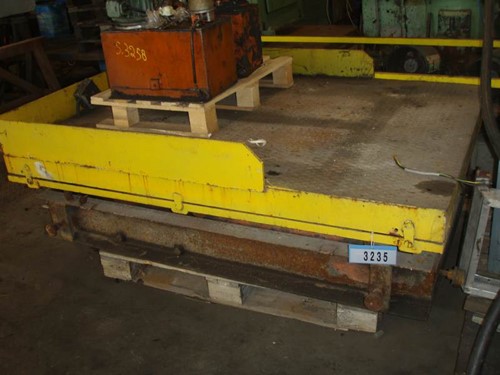 Hydraulic lift table 3 t, 1,8 x 1,3 m